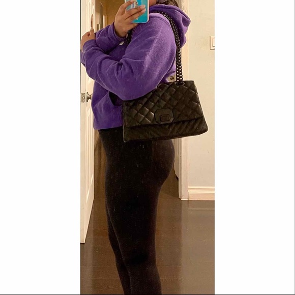 Quilted chevron crossbody/shoulder bag - Picture 6 of 8